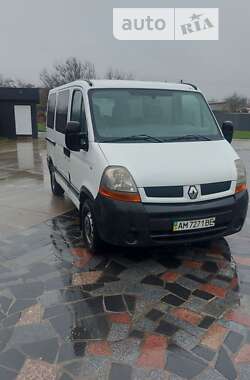Грузопассажирский фургон Renault Master 2005 в 