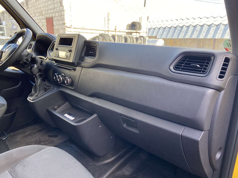 Грузовой фургон Renault Master 2020 в Днепре