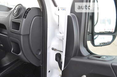 Грузовой фургон Renault Master 2016 в 