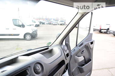 Грузовой фургон Renault Master 2016 в 