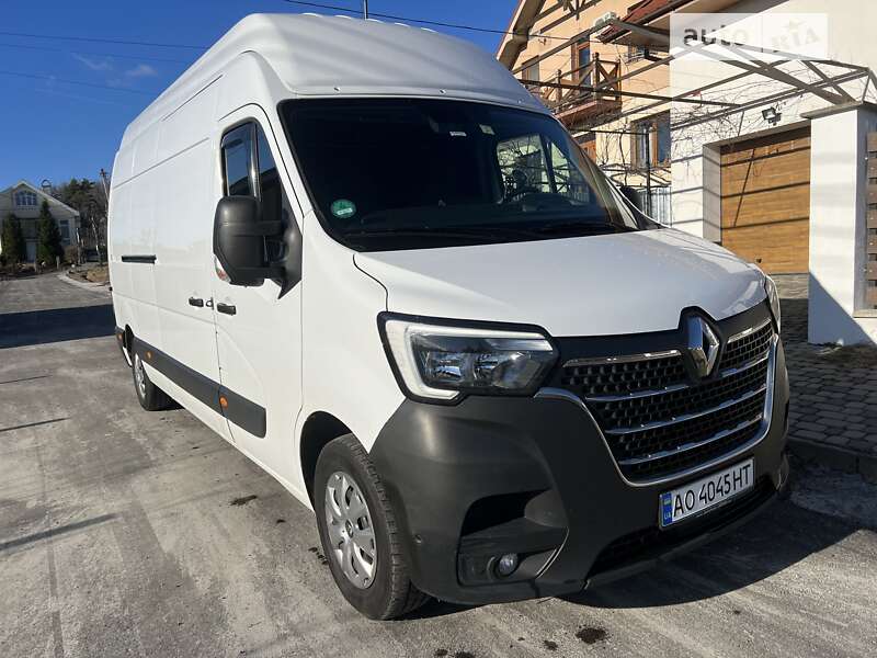 Вантажний фургон Renault Master 2020 в Ужгороді