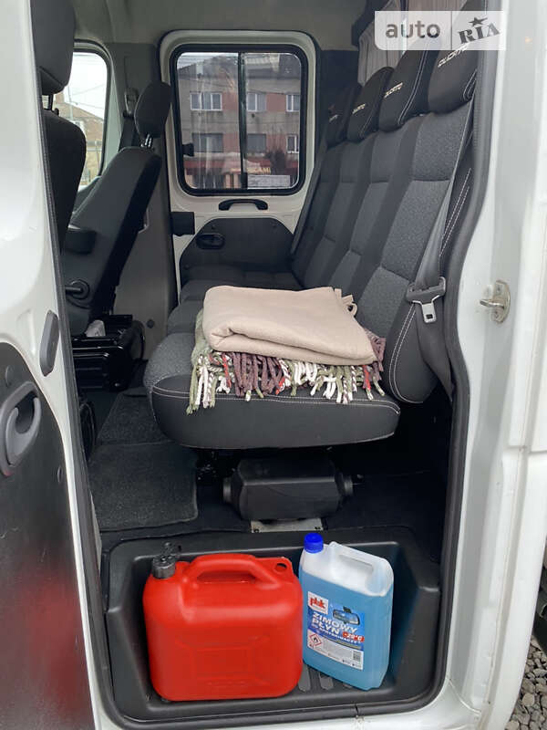 Автовоз Renault Master 2015 в Бережанах