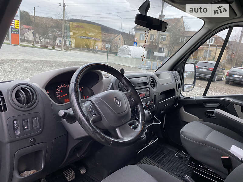 Автовоз Renault Master 2015 в Бережанах