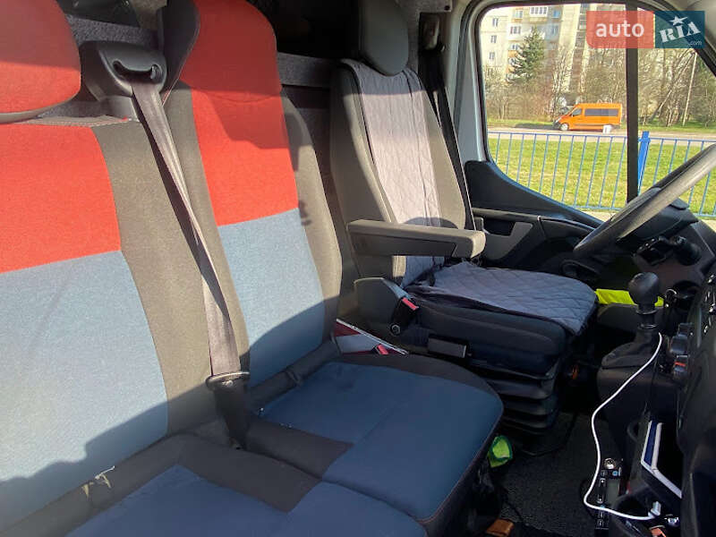 Автовоз Renault Master 2017 в Дрогобичі