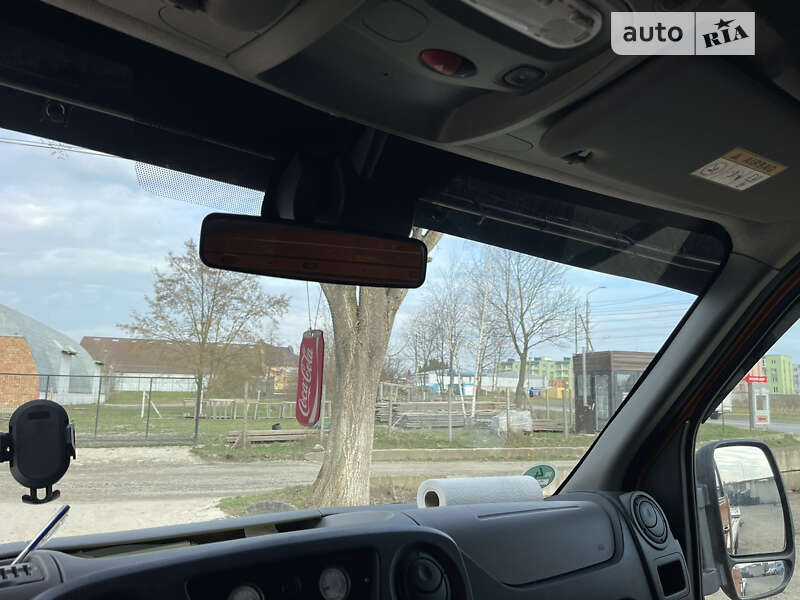 Автовоз Renault Master 2016 в Чернівцях