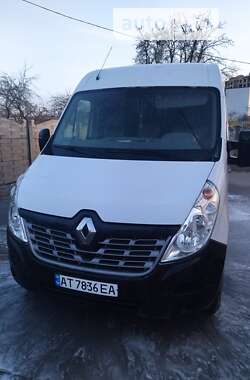 Вантажний фургон Renault Master 2015 в Івано-Франківську