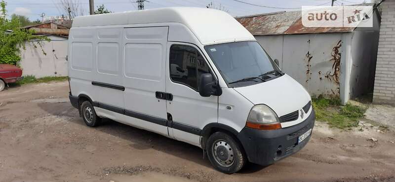 Грузовой фургон Renault Master 2005 в Львове