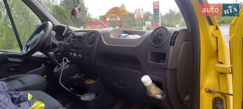 Мікроавтобус Renault Master 2012 в Саврані