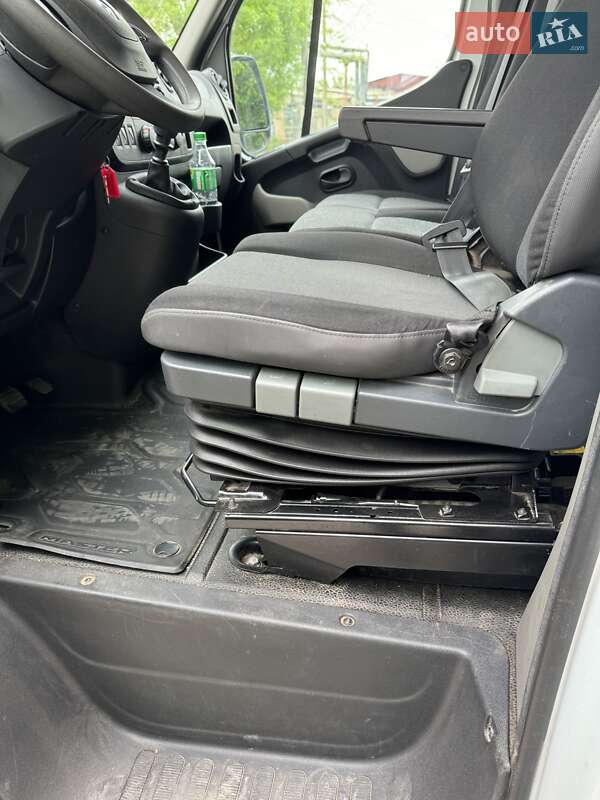 Тентований Renault Master 2015 в Запоріжжі