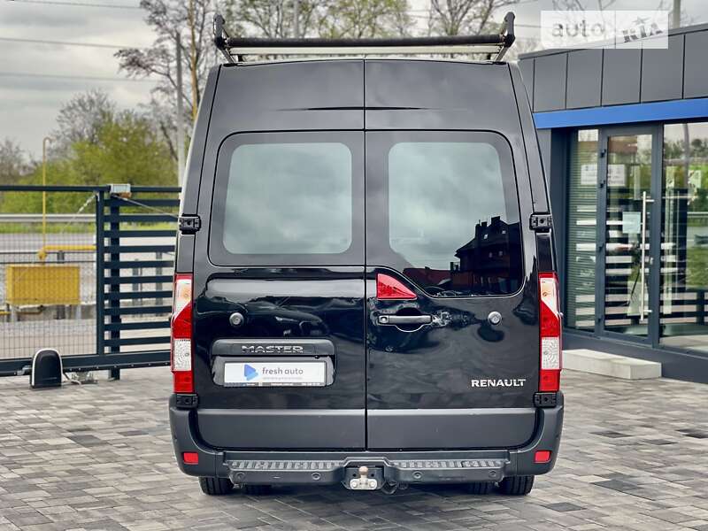 Вантажний фургон Renault Master 2020 в Рівному