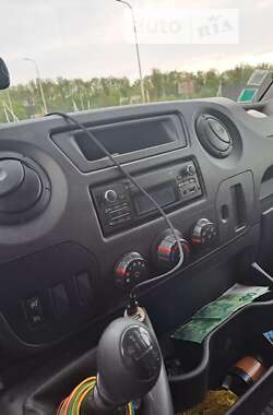Вантажний фургон Renault Master 2014 в Львові