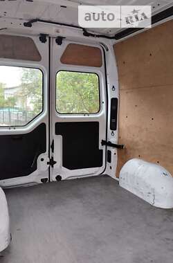 Грузовой фургон Renault Master 2012 в Бучаче