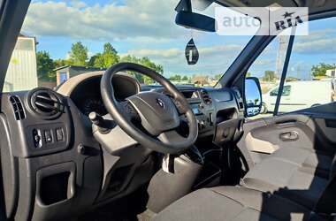 Грузопассажирский фургон Renault Master 2017 в Млинове