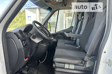 Автовоз Renault Master 2015 в Радивиліві