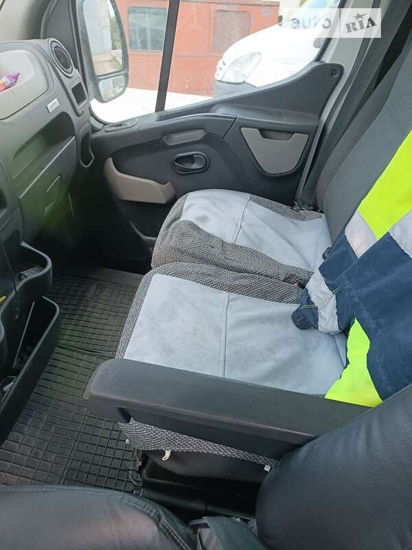 Автовоз Renault Master 2011 в Рогатине фото 4 Автовоз Renault Master 2011 в Рогатине