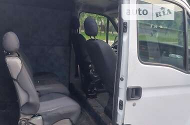 Вантажний фургон Renault Master 2010 в Чернігові