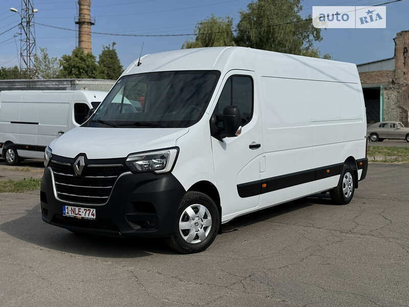 Вантажний фургон Renault Master 2020 в Рівному