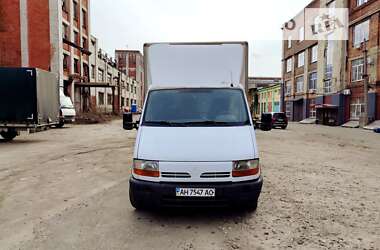 Вантажний фургон Renault Master 2000 в Харкові
