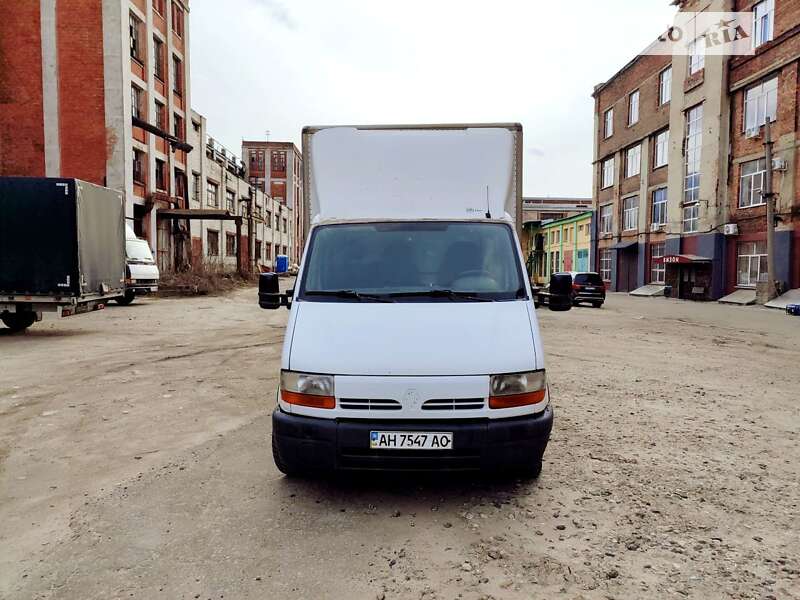 Грузовой фургон Renault Master 2000 в Харькове