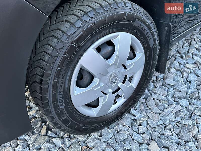 Вантажний фургон Renault Master 2020 в Рівному фото 19 Вантажний фургон Renault Master 2020 в Рівному