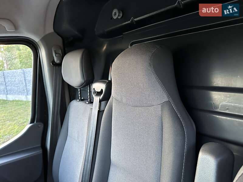 Вантажний фургон Renault Master 2020 в Рівному фото 89 Вантажний фургон Renault Master 2020 в Рівному