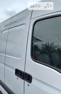 Вантажний фургон Renault Master 2009 в 