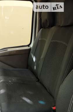 Грузовой фургон Renault Master 1999 в 