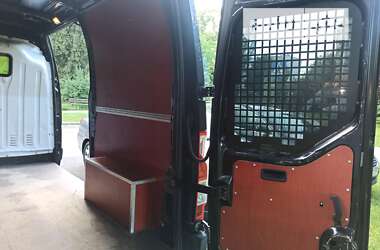 Грузовой фургон Renault Master 2012 в Львове