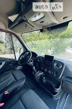 Грузовой фургон Renault Master 2015 в 