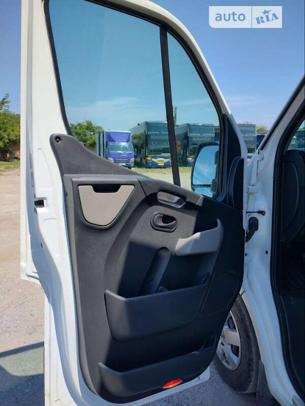 Грузовой фургон Renault Master 2013 в Тернополе