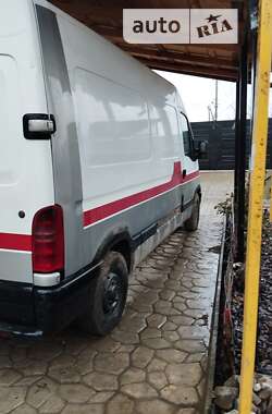 Грузовой фургон Renault Master 1999 в 