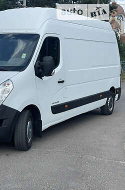 Грузовой фургон Renault Master 2016 в Львове