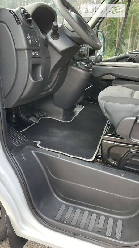 Грузовой фургон Renault Master 2016 в Львове фото 28 Грузовой фургон Renault Master 2016 в Львове