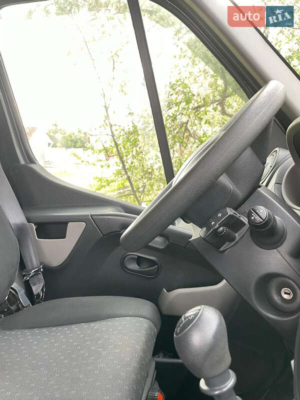 Грузовой фургон Renault Master 2015 в Мерефа