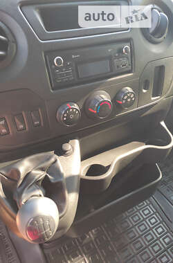 Грузовой фургон Renault Master 2019 в 