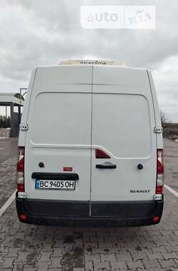 Вантажний фургон Renault Master 2017 в Львові