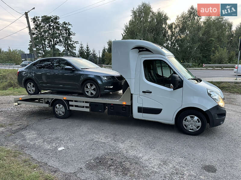 Эвакуатор Renault Master 2017 в Яворове