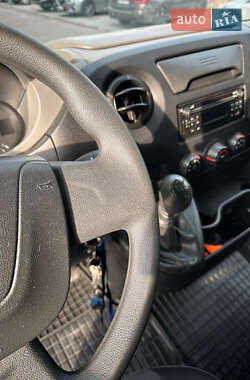 Эвакуатор Renault Master 2017 в Яворове