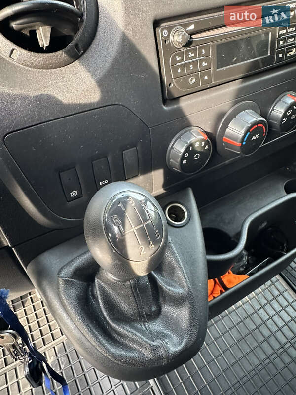 Эвакуатор Renault Master 2017 в Запорожье