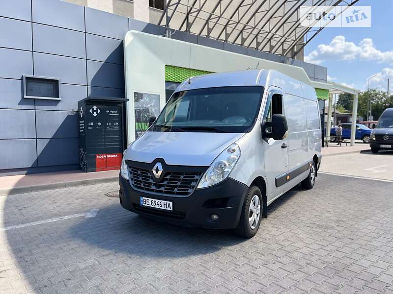 Вантажний фургон Renault Master 2017 в Первомайську