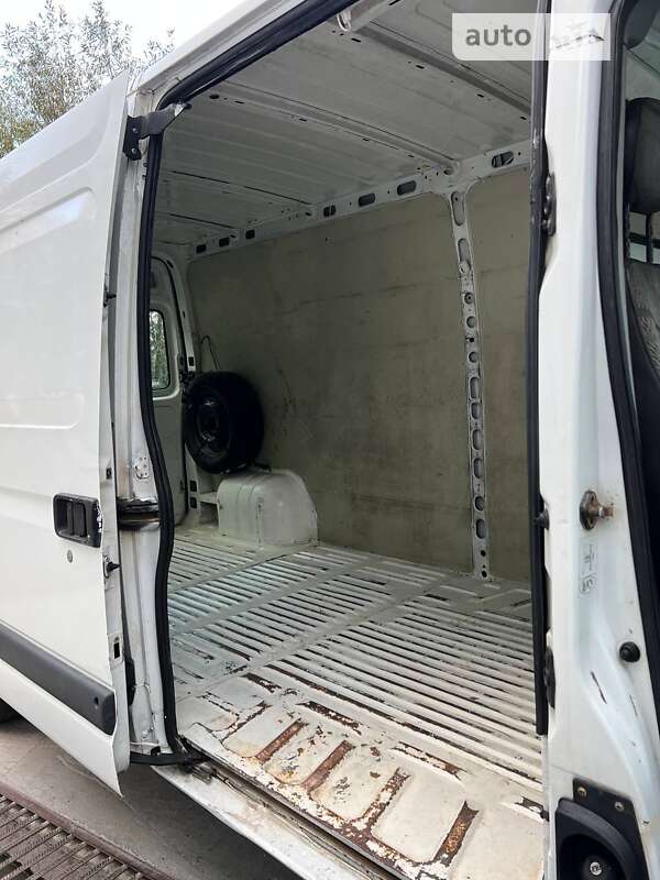 Грузовой фургон Renault Master 2007 в Хмельницком