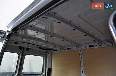 Грузовой фургон Renault Master 2020 в 