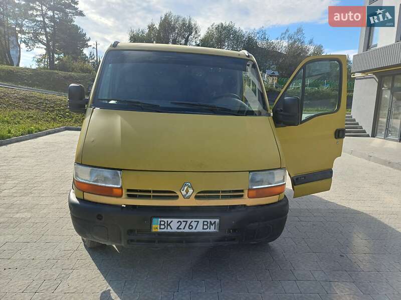 Грузовой фургон Renault Master 2001 в Львове