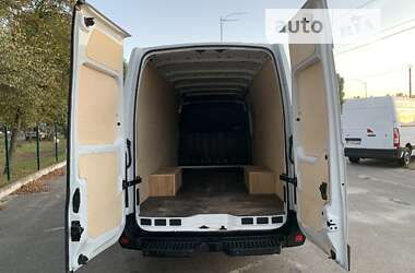 Грузовой фургон Renault Master 2015 в Киеве