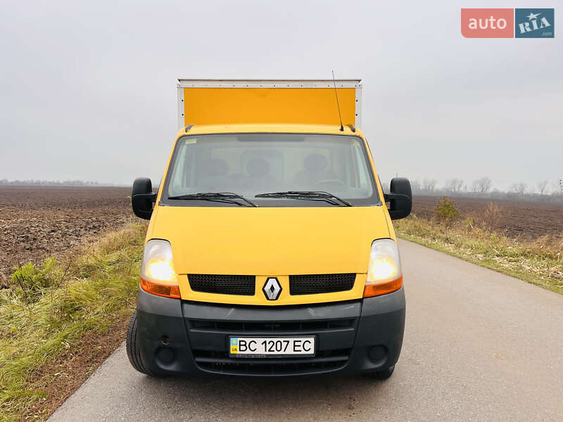 Вантажний фургон Renault Master 2006 в Львові