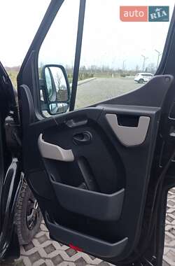 Грузовой фургон Renault Master 2015 в 