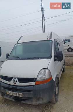 Вантажний фургон Renault Master 2009 в Калуші