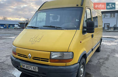 Вантажопасажирський фургон Renault Master 1999 в Сарнах