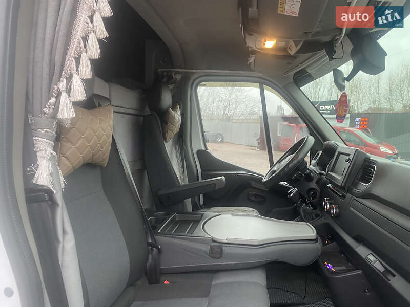 Автовоз Renault Master 2020 в Ровно