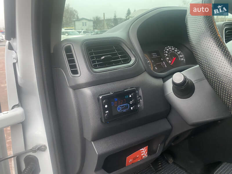 Автовоз Renault Master 2020 в Ровно
